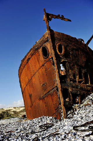 Illustration for article titled Ship Wreck Graveyard
